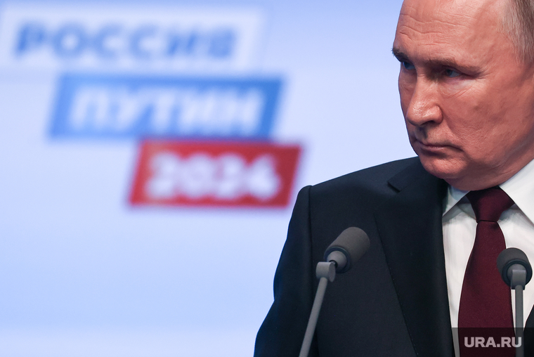 Президент России Владимир Путин на пресс-конференции после окончания голосования на президентских выборах 2024. Москва, путин владимир, топ