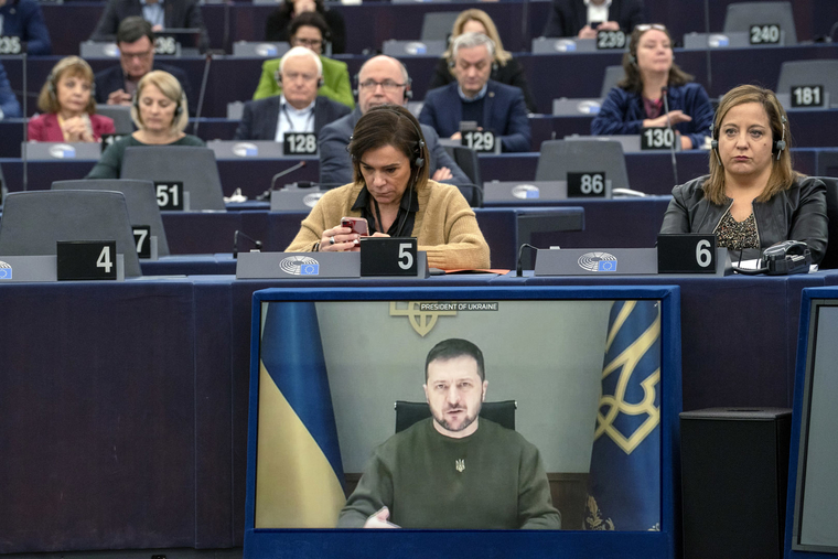 Европейские политики. stock, заседание, европарламент, владимир зеленский, stock