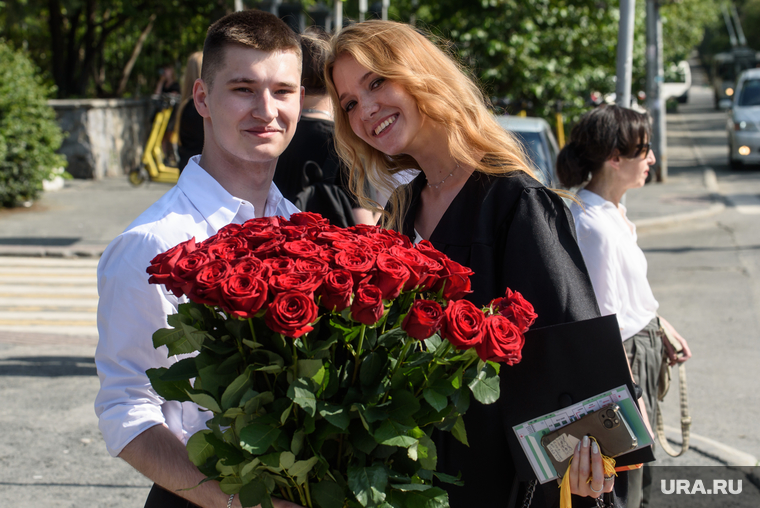 Выпускница Софья Дударова — журналистка «Моментов» — нашла работу по специальности