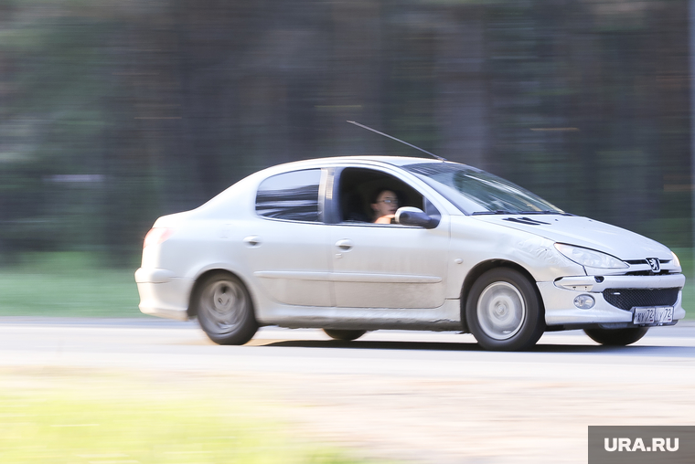 Автотрасса, скорость. Тюмень, иномарка, скорость, автомобиль, машина