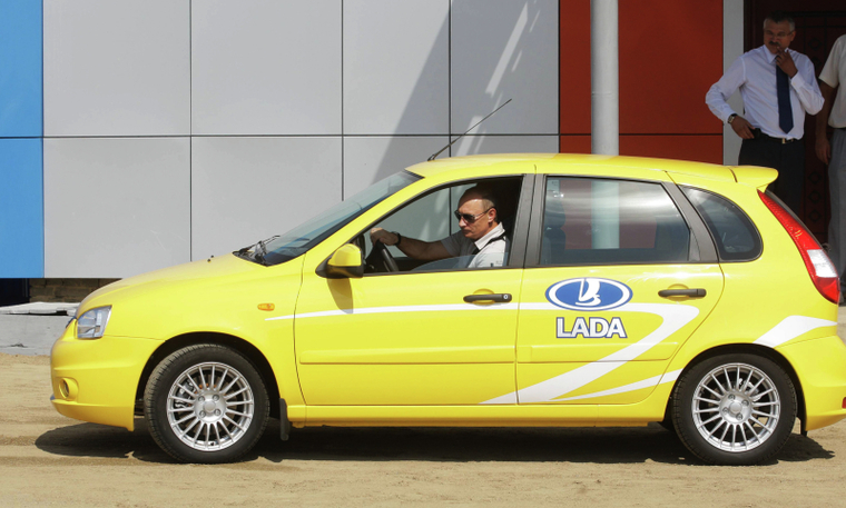Путин на машине Lada Kalina остановился в кемпинге «Пит-стоп»