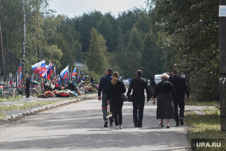 Полина занималась танцами, а Аня — лыжами. У девочек было большое будущее в спорте, считают близкие. «В этом году Анна заняла третье месте на соревнованиях по области», — сказала URA.RU одна из подруг девочки