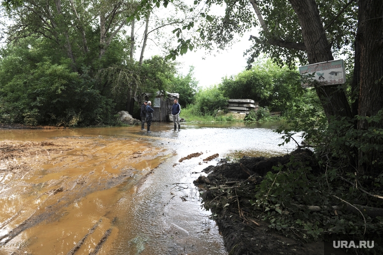 Коркино, потоп и пункт временного размещения. Челябинск, вода, деревня, улица в воде, потоп, частный сектор, подтопление