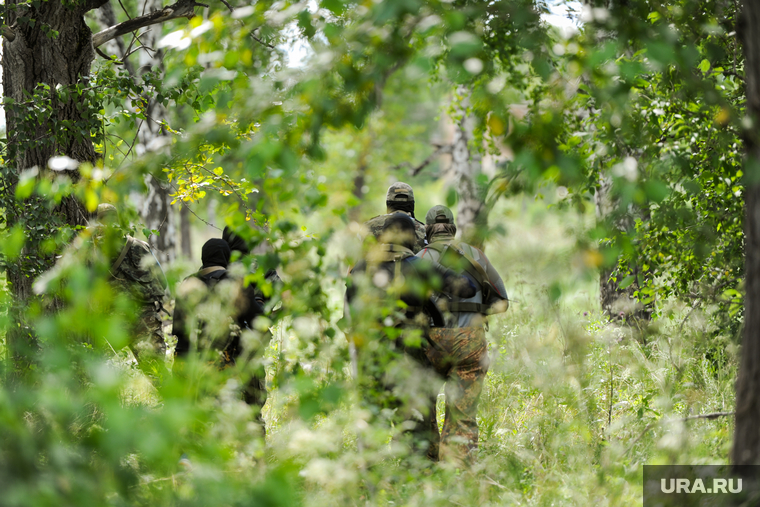 ФСБ, учения. Челябинск, боевики, зеленка, террористы, вооруженные люди, антитеррористические учения, контр-террористическая операция, дрг, диверсанты, диверсионно-разведывательная группа