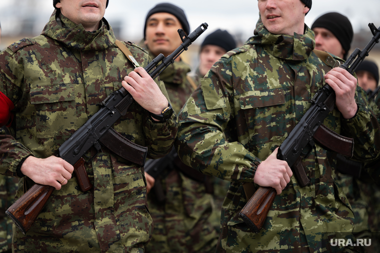 Репетиция парада победы в пермском гарнизоне с участием министра территориальной безопасности Пермского края Батмазова В.А. Пермь, россия, солдаты, призывники, парад, строй, мобилизация, сво, солдаты в строю
