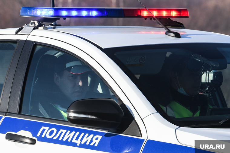 Смог в мкр Солнечный и работа МЧС России на горящем торфяннике. Екатеринбург, перекрытие дороги, полиция, дпс