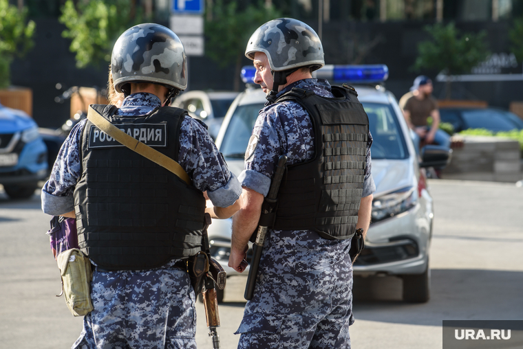 Вечеринка в честь дня рождения Карла III. Екатеринбург , силовики, росгвардия, росгвардейцы