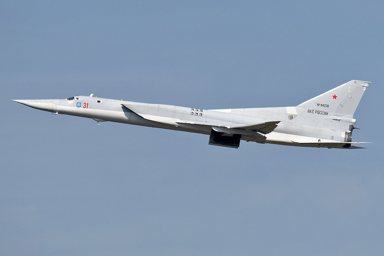 Военный самолет. Бомбардировщик Ту-22. Stock, ту-22, ту-22м3, бомбандировщик
