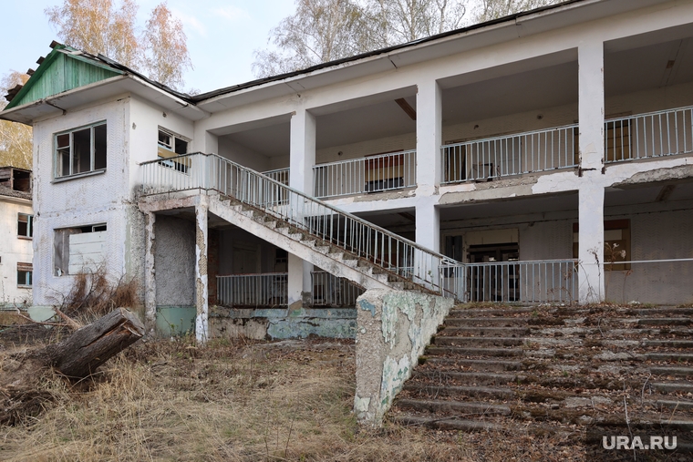 Космос. Курган, космос, старый корпус, лагерь космос