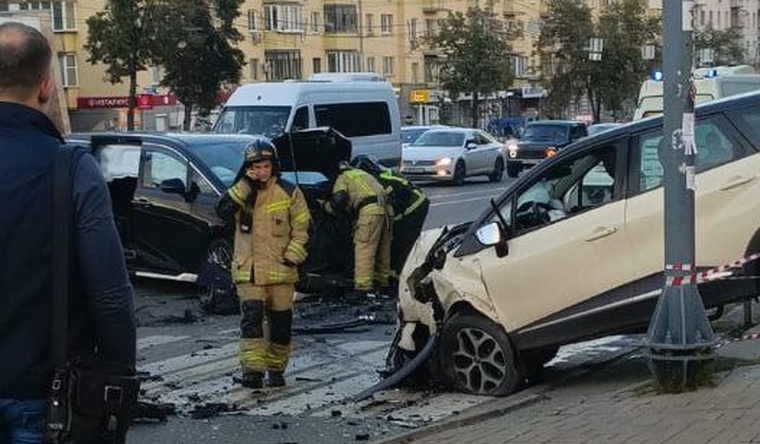 Авария с участием депутата заксобрания Челябинской области Дмитрия Клеутина, дтп, авария