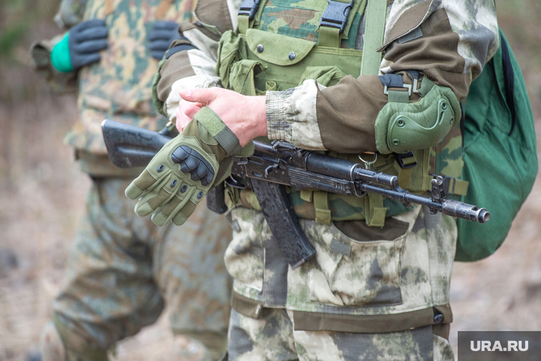 Военная подготовка к службе в зоне СВО. Центр Стрелец.Пермь, автомат калашникова, оружие, стрелки, спецназ, чвк, вс рф, сво, армия россии, штурмовики, военный