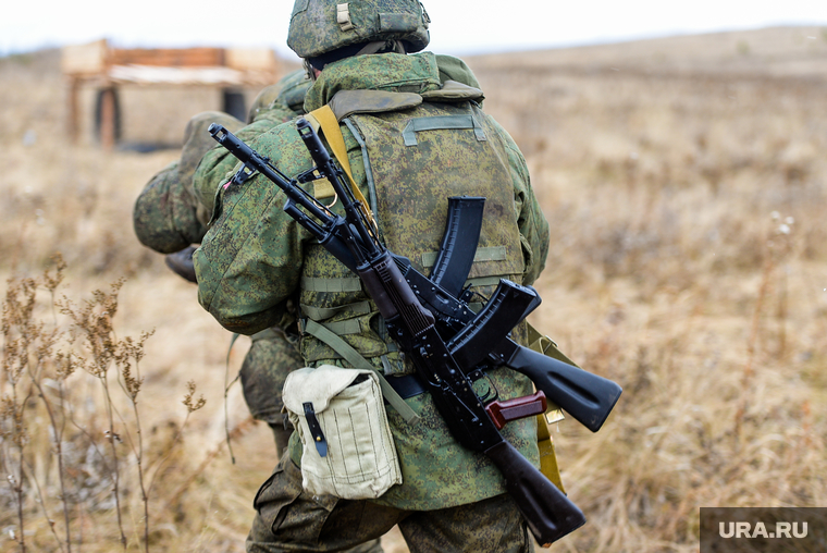 Боевое слаживание мобилизованных на Чебаркульском полигоне ЦВО. Челябинская область, автомат, учения, армия, военные, солдаты, оружие, вооружение, война, бойцы, боевые действия, полигон, сво, боевое слаживание, сбойка