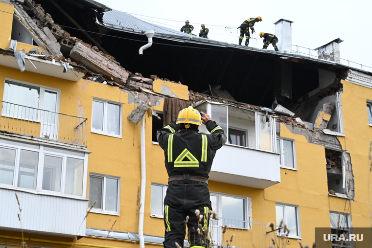 Взрыв газа в Кизеле. Пермь, мчс, обрушение, спасатели, чп, кизел, спасательные службы, ленина 34