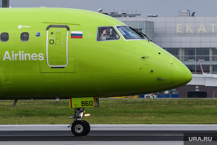 Споттинг в Аэропорту Кольцово. Екатеринбург, авиакомпания s7, S7 Airlines, ra02860