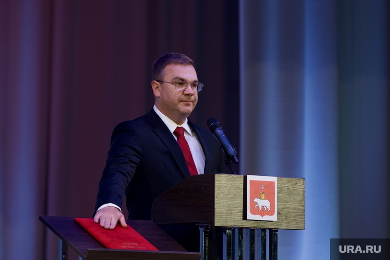 Эдуард Соснин воплотил несколько жестких решений
