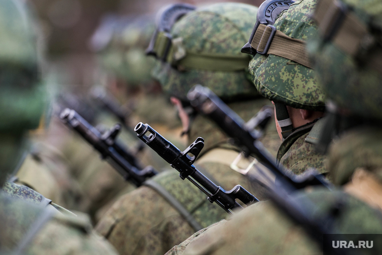 Репетиция парада Победы в 32-ом военном городке. Екатеринбург, армия, военные, автоматчики, морпехи, солдат