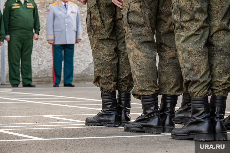 Открытие военного учебного центра. Пермь, курсанты, ботинки, построение, военные, солдаты, ноги, плац, военное училище