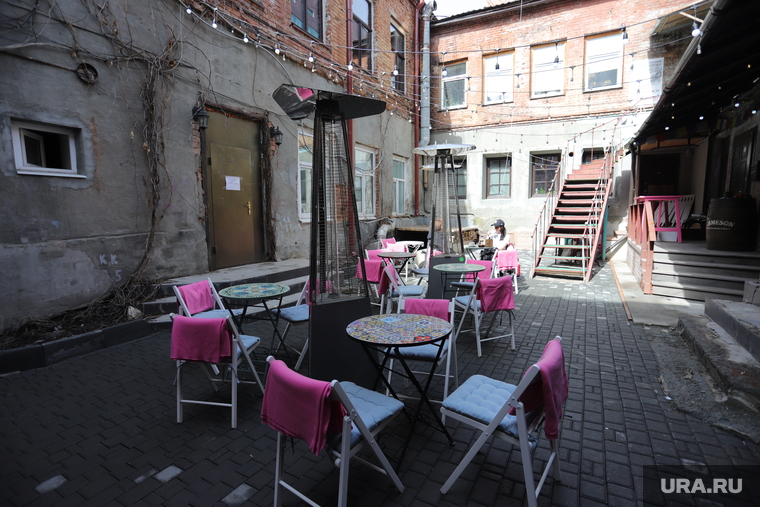 Летник Neobistro Pushkina, 4. Екатеринбург
