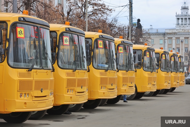 Вручение школьных автобусов и машин скорой помощи. Курган, школьные автобусы, автобус дети, детские автобусы
