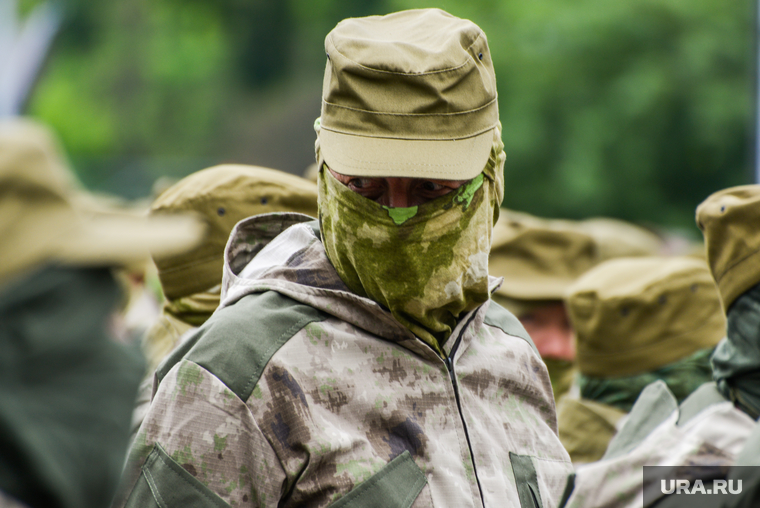 Отправка военнослужащих для участия в спецоперации. Челябинск, армия, военные, военнослужащие, бойцы, военная форма, солдат, вс рф, контрактники, добровольческий батальон, южноуралец