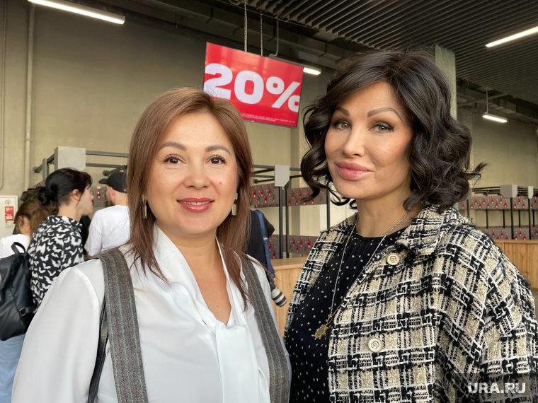Жена губернатора Ирина Текслер (справа) и челябинская омбудсмен Евгения Майорова встретятся с Екатериной Мизулиной