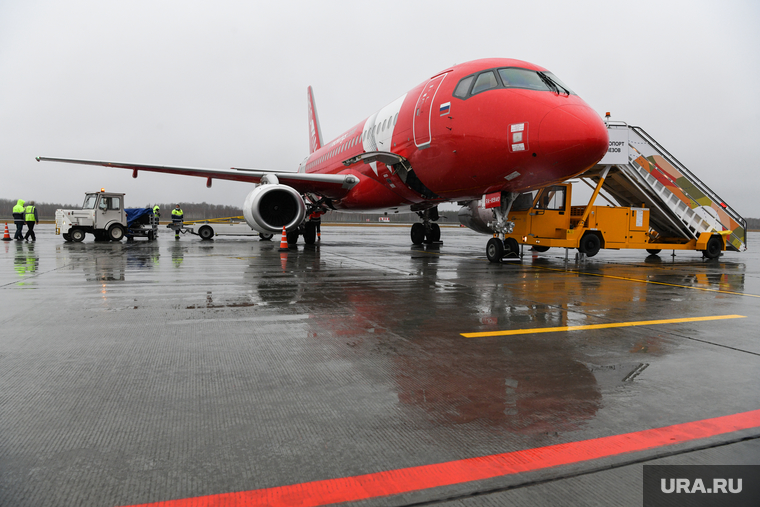 Первый рейс авиасообщения Екатеринбург-Тобольск авиакомпании Red Wings. Екатеринбург, авиакомпания red wings