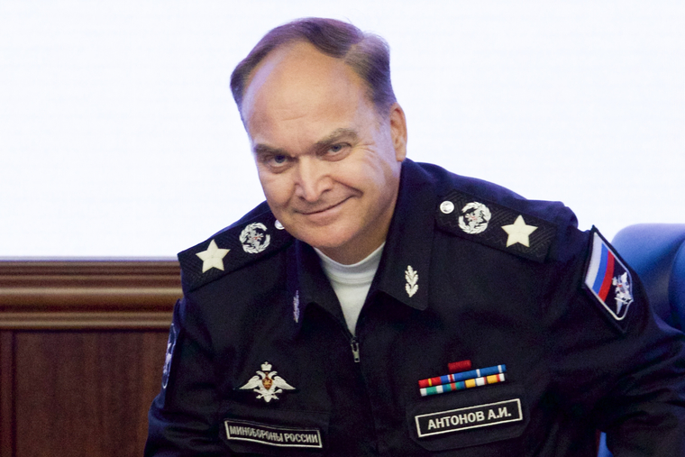 Антонов в должности заместители министра обороны РФ