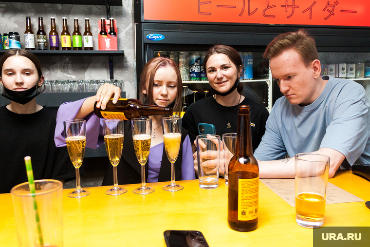 NEKO Gastrobar. Тюмень, сидр, барная стойка, бар