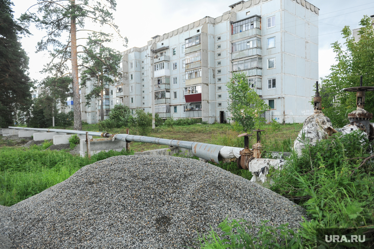Алексей Текслер в ДОС в Чебаркуле. Чебаркуль, теплотрасса, жкх, ремонт теплотрассы, труба, инфраструктура, коммунальное хозяйство, жилой микрорайон