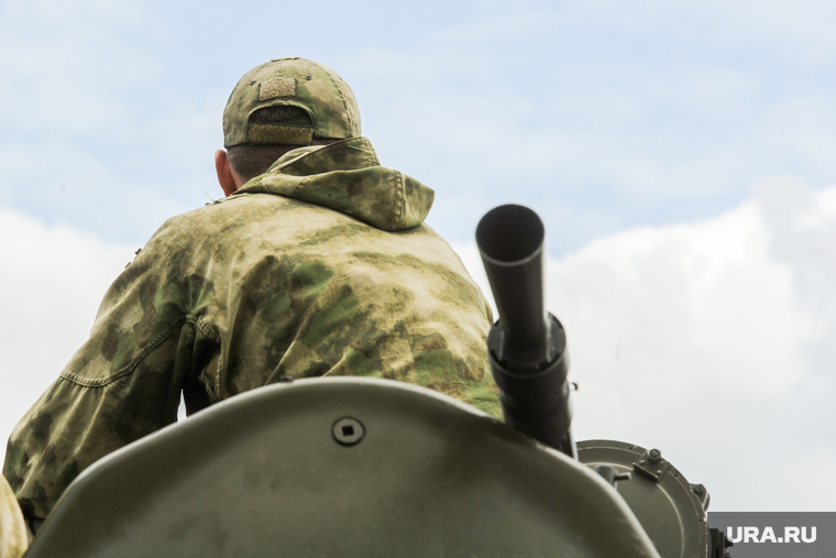 ФСБ, учения. Челябинск, бтр, военные, пулемет, оружие, вооружение, амуниция, бронетранспортер, антитеррористические учения, контр-террористическая операция, вс рф