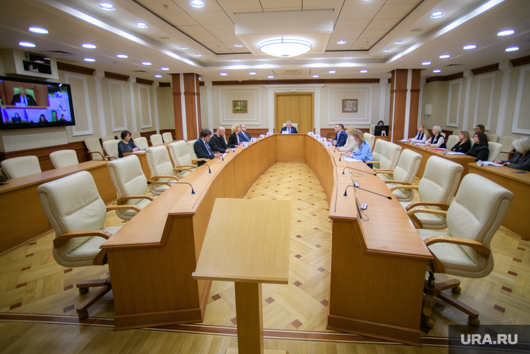 Депутаты профильного комитета проголосовали за то, чтобы вынести проект закона на общее заседание заксобрания