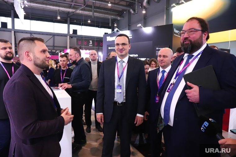 Максут Шадаев оценил разработки компаний, занимающихся информационной безопасностью
