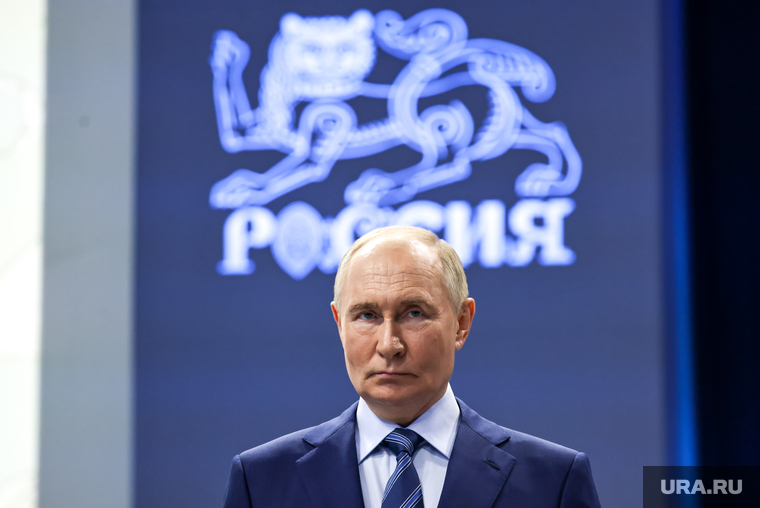 Владимир Путин на выставке "Россия" на ВДНХ. Москва, путин владимир
