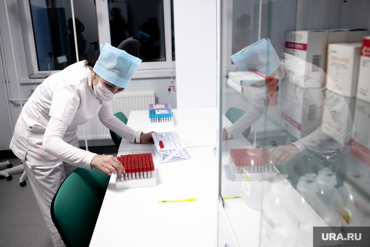 Открытие медцентра для пациентов с COVID-19. Краснотурьинск, Свердловская область, краснотурьинск, медсестра, больница, медцентр, медицинский центр спасения
