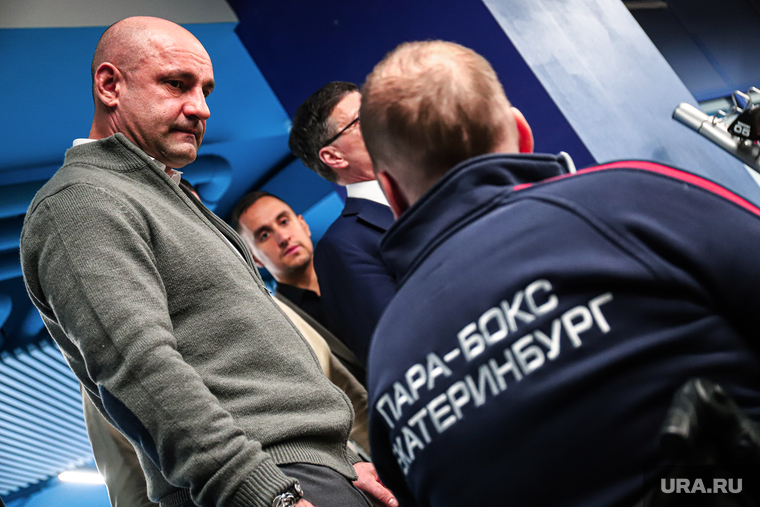Визит Артема Жоги на тренировку пара-боксеров в Дивсе. Екатеринбург, жога артем