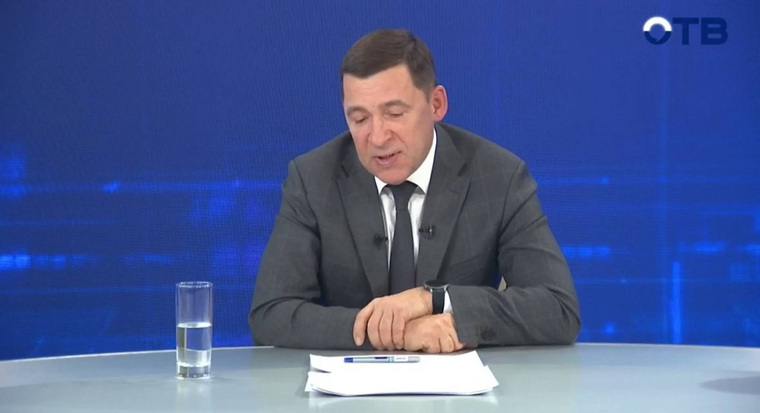 Больше всего внимания губернатор уделил теме дорог