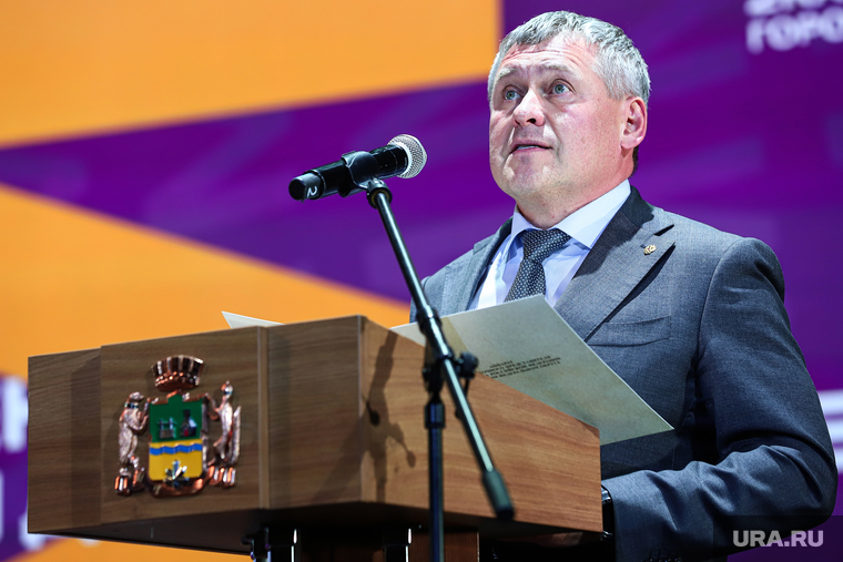 Михаил Богинский зачитал приветствие от полпреда Артема Жоги