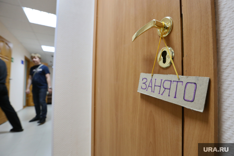 Мэры, как правило, не желают расставаться с занимаемым кабинетом