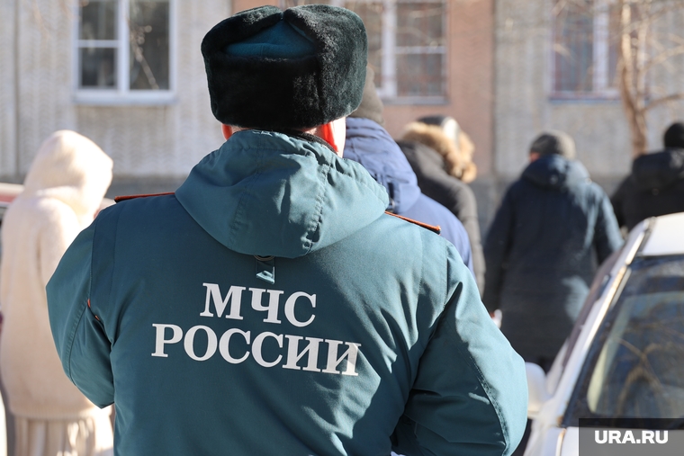 Последствия пожара в доме 7 по улице Краснодонская. Курган, последствия пожара, мчс россии, улица краснодонская 7