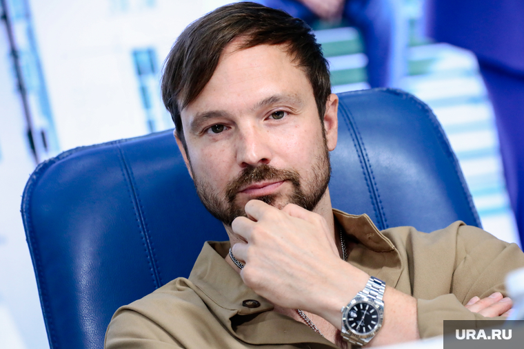 Алексей Чадов в соцсетях поблагодарил супругу за дочь