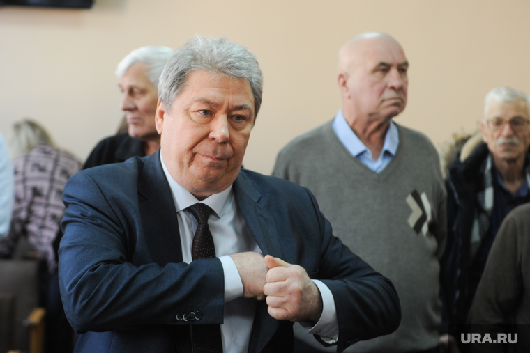 Экс-глава ПФР области не признал своей вины в получении взятки