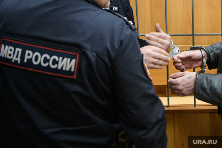 Впервые будущего криминального авторитета осудили в 18 лет