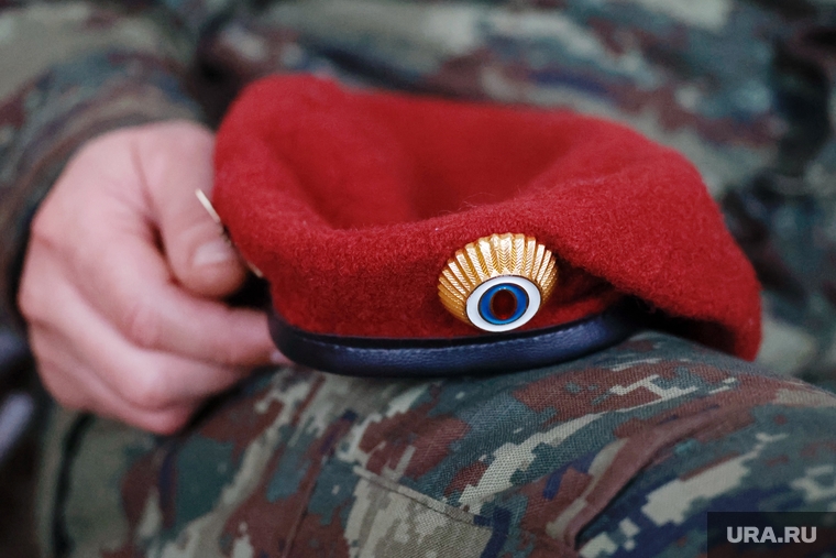 Участник СВО Александр из Катайска. Курган, краповый берет, военный берет