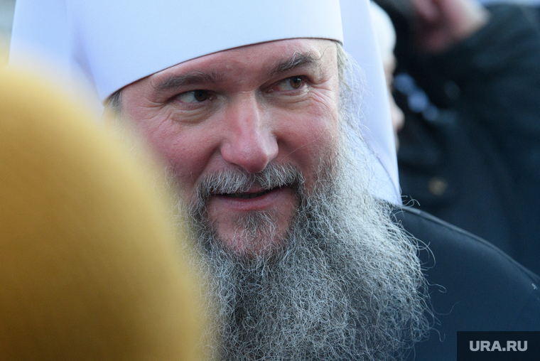 Митрополит пытается сблизиться с журналистами
