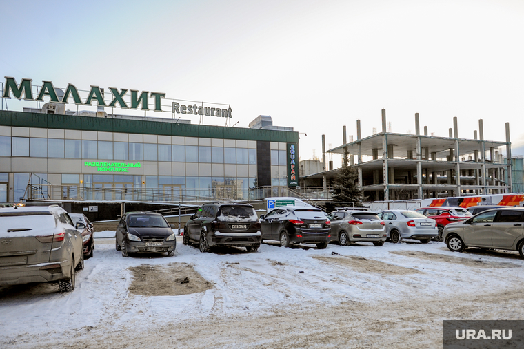 На месте недостроенного бизнес-центра в центре Челябинска появится жилой комплекс с двумя башнями высотой 30 и 35 этажей