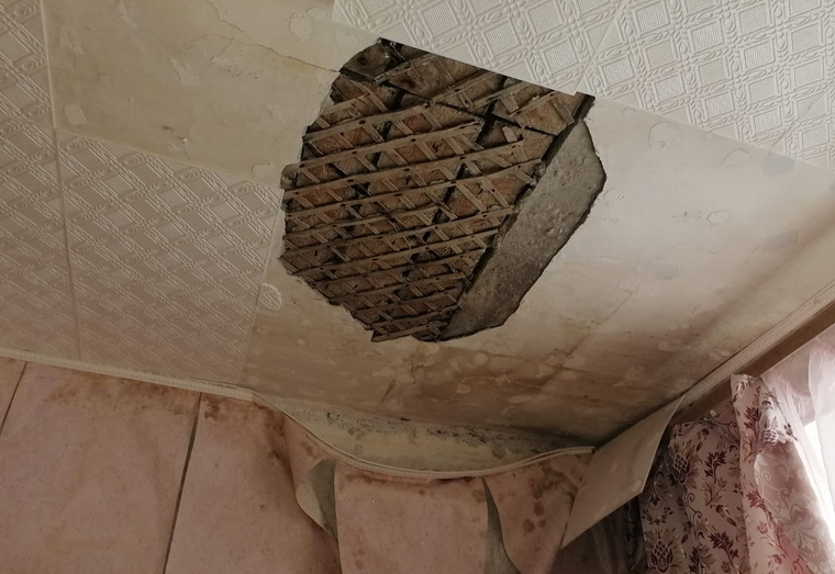Жильцы пожаловались на аварийное состояние дома