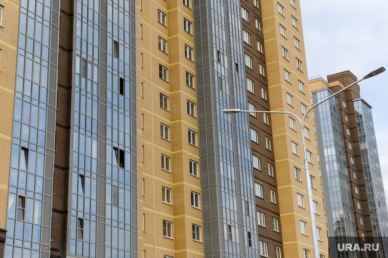 Алексей Текслер осмотрел работы по благоустройству общественных пространств. Челябинск , жилье, недвижимость, квартира, новостройки, благоустройство, дом, строительство, стройка, многоквартирный дом, многоэтажка, доступное жилье