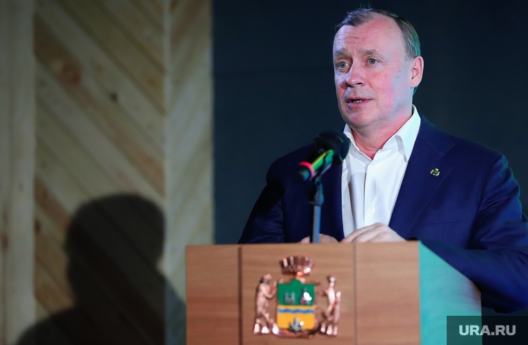 Алексей Орлов на встрече пытался сдерживать себя