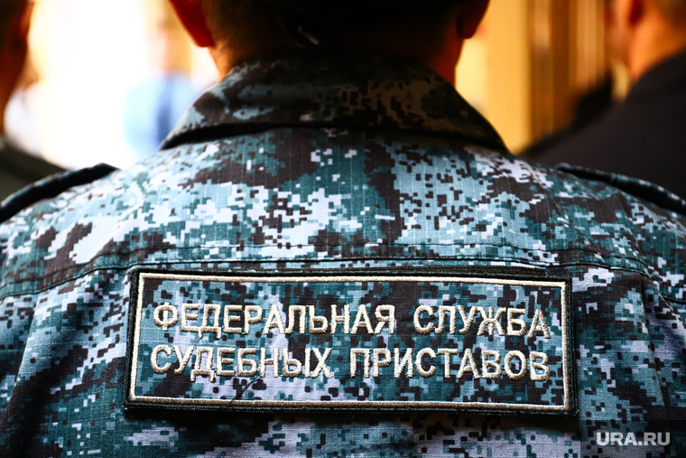 Кира забрала ребенка с помощью судебных приставов