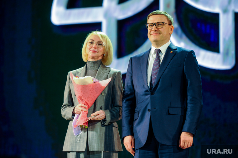 Челябинский губернатор Алексей Текслер поздравил бывшую подчиненную и нынешнюю коллегу с назначением